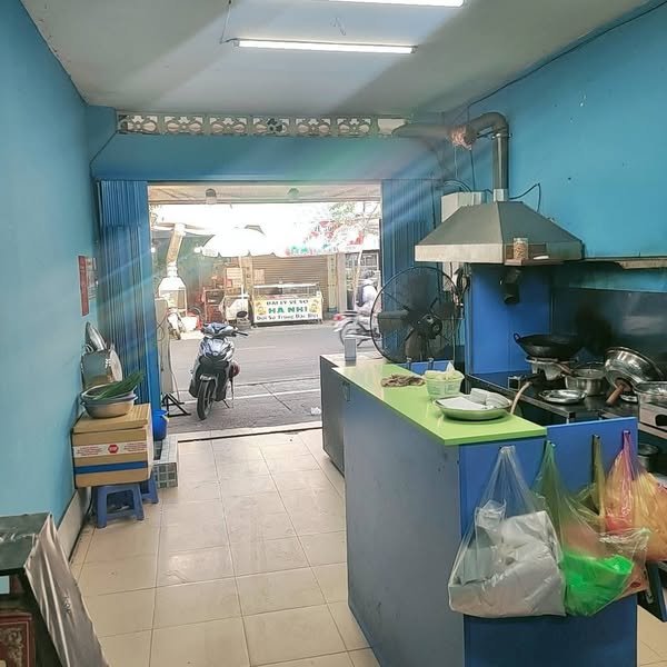 Nhà MT Đường Tôn Đản Phường 10 Quận 4. - Ảnh 3