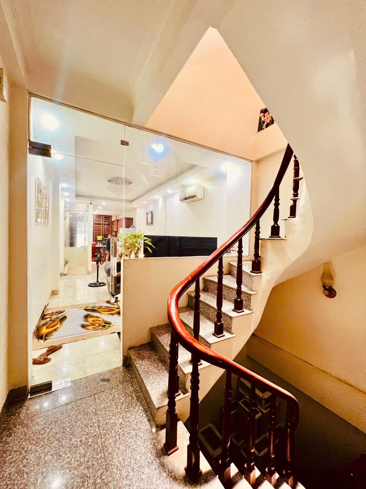 SIÊU HIẾM QUẬN THANH XUÂN - HOÀNG NGÂN - MẶT NGÕ THÔNG Ô TÔ TRÁNH  – KD SẦM UẤT – 52M x 4T – CHỈ - Ảnh chính