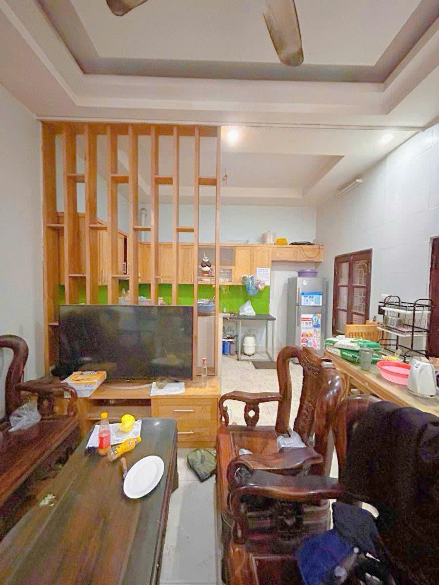 PHỐ VĂN HƯƠNG TÔN ĐỨC THẮNG NGÕ RỘNG LOGOC - 41m2 4 tầng mt 4.3m Giá 7.5 tỷ - Ảnh chính