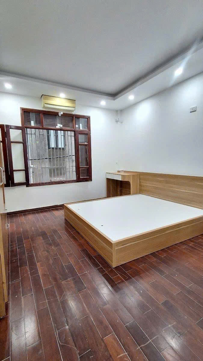 PHỐ CHỢ KHÂN THIÊN - NGÕ THÔNG - 32m2 6 tầng mặt tiền 4m Giá 7.98 tỷ - Ảnh chính