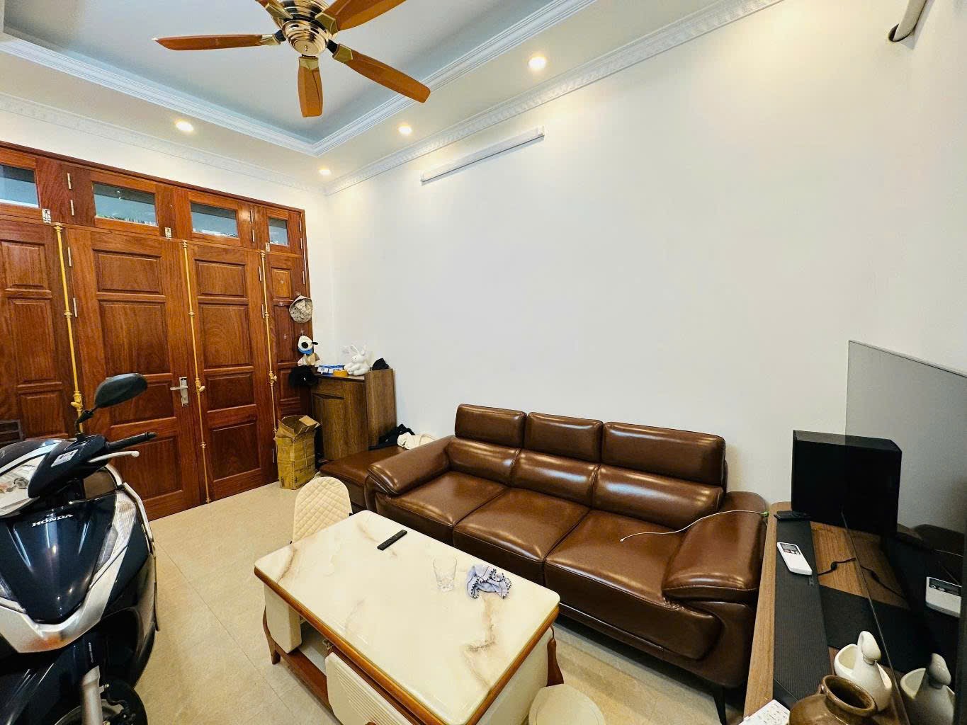 Bán nhà Phan Kế Bính, lô góc, 5 tầng thang máy, trung tâm Ba Đình - Ảnh chính