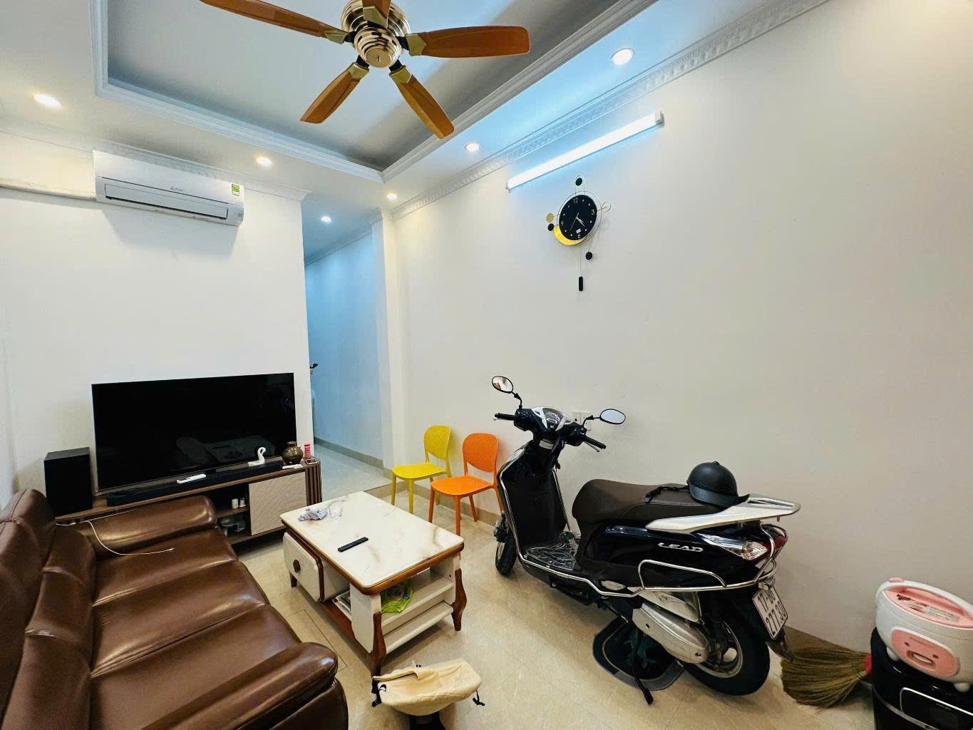 Bán nhà Phan Kế Bính, lô góc, 5 tầng thang máy, trung tâm Ba Đình - Ảnh 1