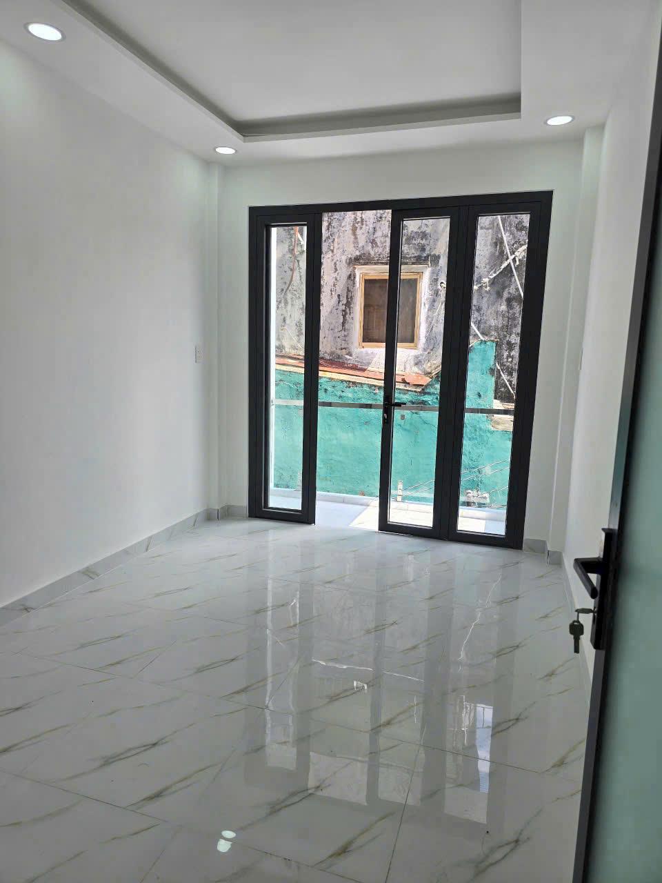 QuẬn 555 Nhà Đẹp Ngay Phố Thời Trang Nguyễn Trãi_3 Tầng-34m2 4PN,Vào Ở Ngay.6.2Tỷ - Ảnh 4