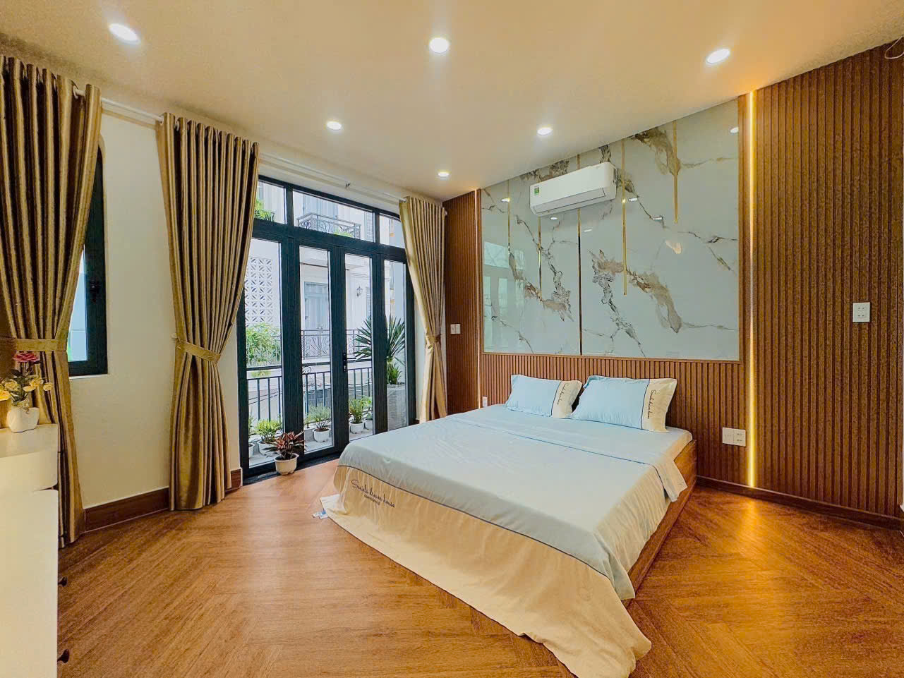 HXH - PHẠM VĂN CHIÊU - P14 GÒ VẤP - KHU DÂN TRÍ - 5 TẦNG BTCT - 4PN 4WC - BÁN 6.45 TỶ - TL CHÍNH CHỦ - Ảnh 1