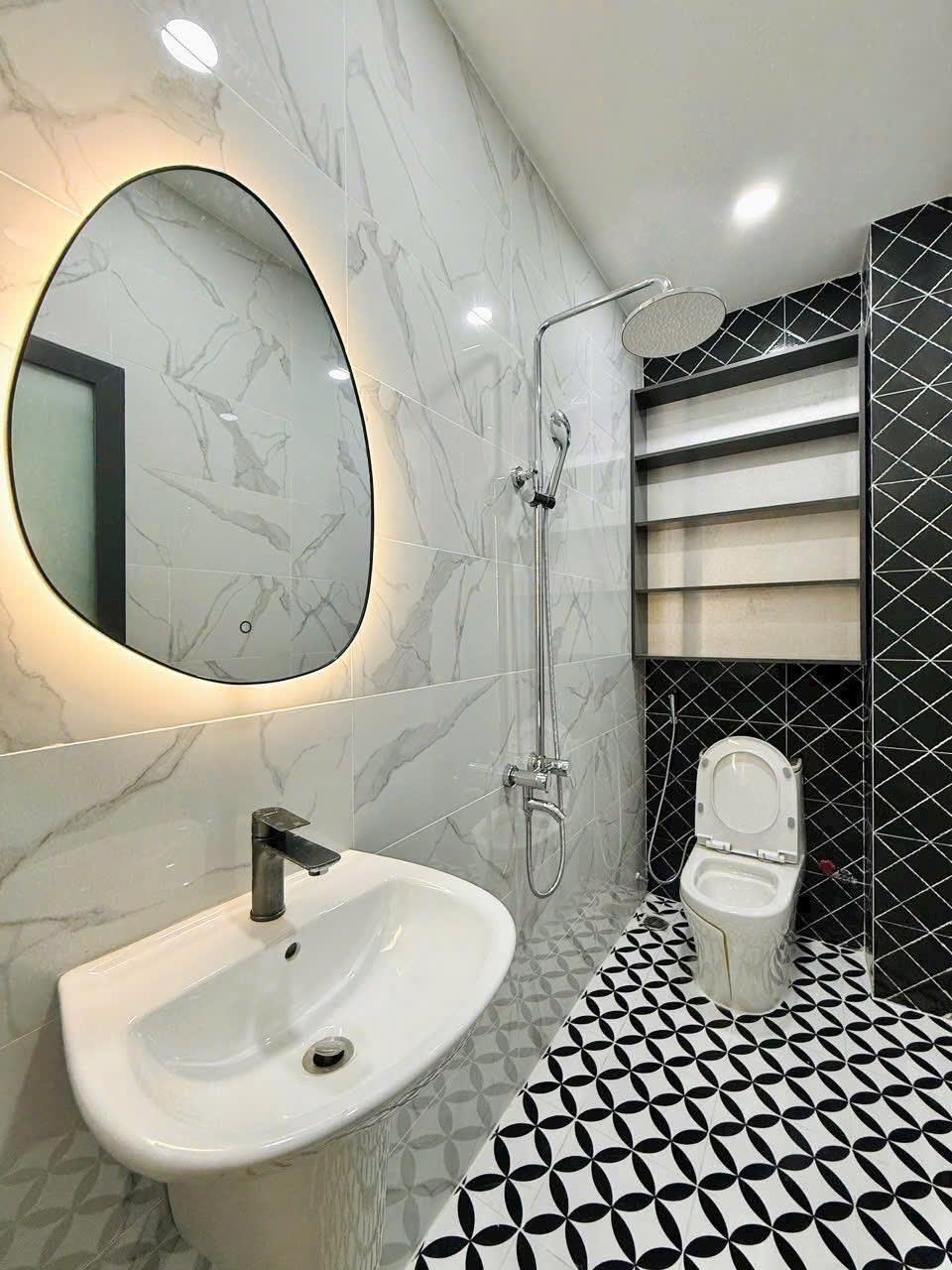 **Bán nhà căn góc 2MT Phạm Văn Hai, p3, Tân Bình (4,5x14) 4 tầng 7 tỷ - Ảnh 3
