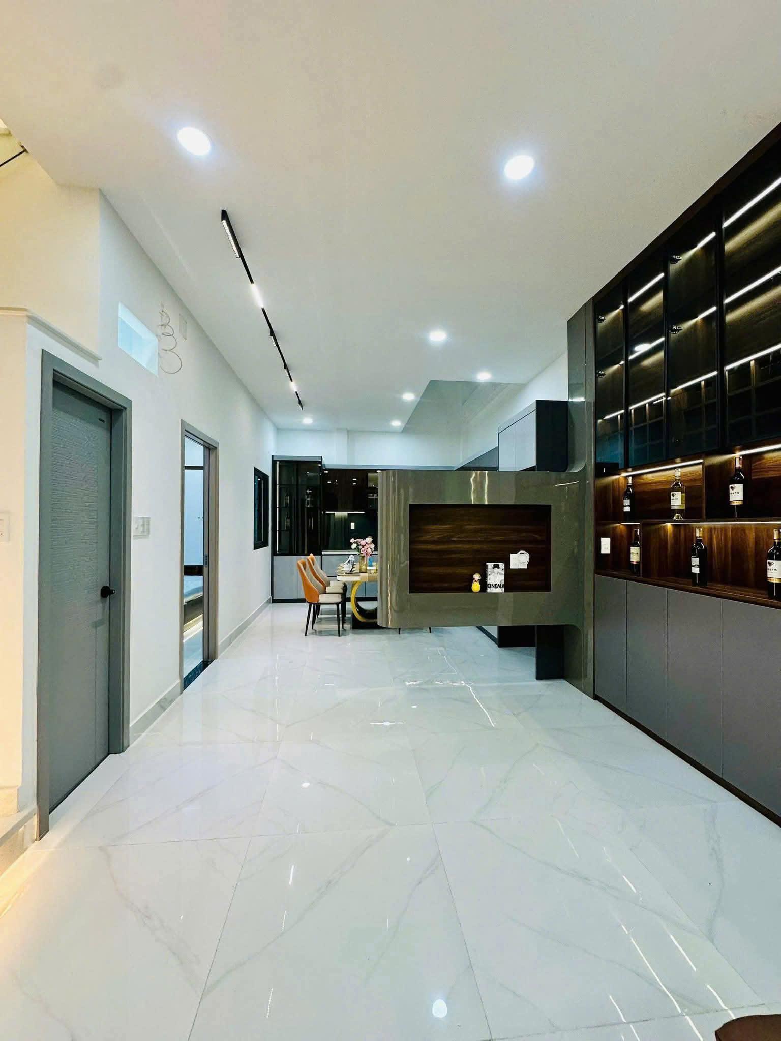 Bán nhà mặt tiền Sơn Hưng, phường 11, Tân Bình (4x15) 2 tầng hơn 7 tỷ - Ảnh 1