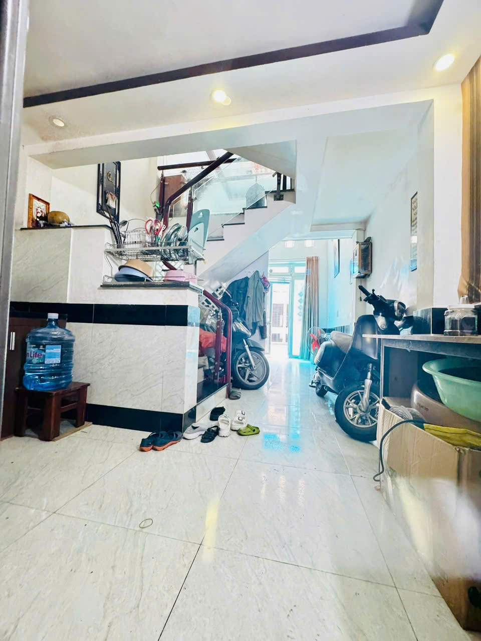 Bán nhà đẹp hẻm xe hơi thông gần chợ Phạm Văn Bạch, 5 tầng, 5 phòng ngủ, chỉ 5 tỷ 450 thương lượng - Ảnh 2