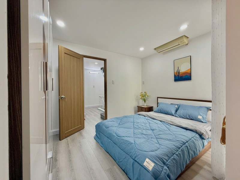♥ Nhà cạnh MT Nguyễn Phong Sắc gần Nguyễn Hữu Thọ, 104m2, 3 tầng, 12 phòng trọ, thu 30tr, 5.x tỷ - Ảnh 1
