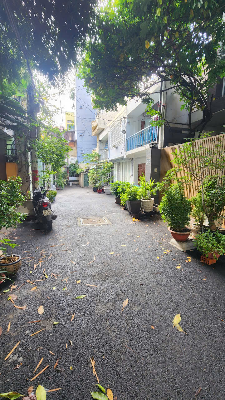 CHỈ NHỈNH 10 TỶ – 67.6M² – NGUYỄN TRỌNG TUYỂN – SÁT MẶT TIỀN – TÂN BÌNH - Ảnh 1