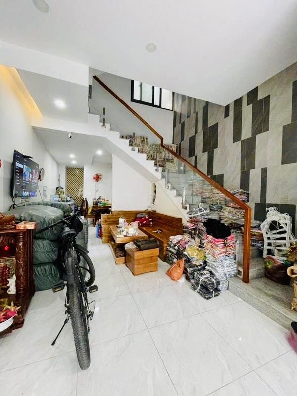 SIÊU PHẨM NGỘP - NHÀ ĐẸP 4 TẦNG - 4PN FULL CÔNG NĂNG - GIÁP BÀU CÁT CHỈ 7.X TỶ - Ảnh 2