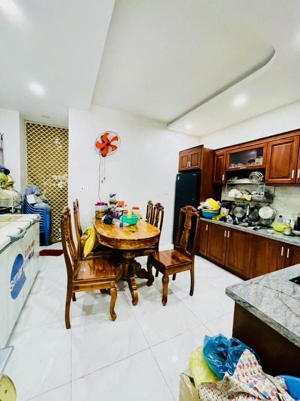 SIÊU PHẨM NGỘP - NHÀ ĐẸP 4 TẦNG - 4PN FULL CÔNG NĂNG - GIÁP BÀU CÁT CHỈ 7.X TỶ - Ảnh 3