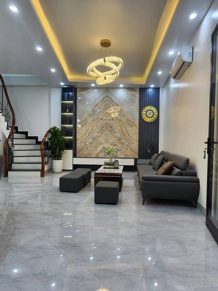 Nhà ngõ Hòa Bình 3 phố MINH KHAI. Hn...5 tầng mới xây full nội thất dtsd 55,7m2 mặt tiền 6m... - Ảnh chính