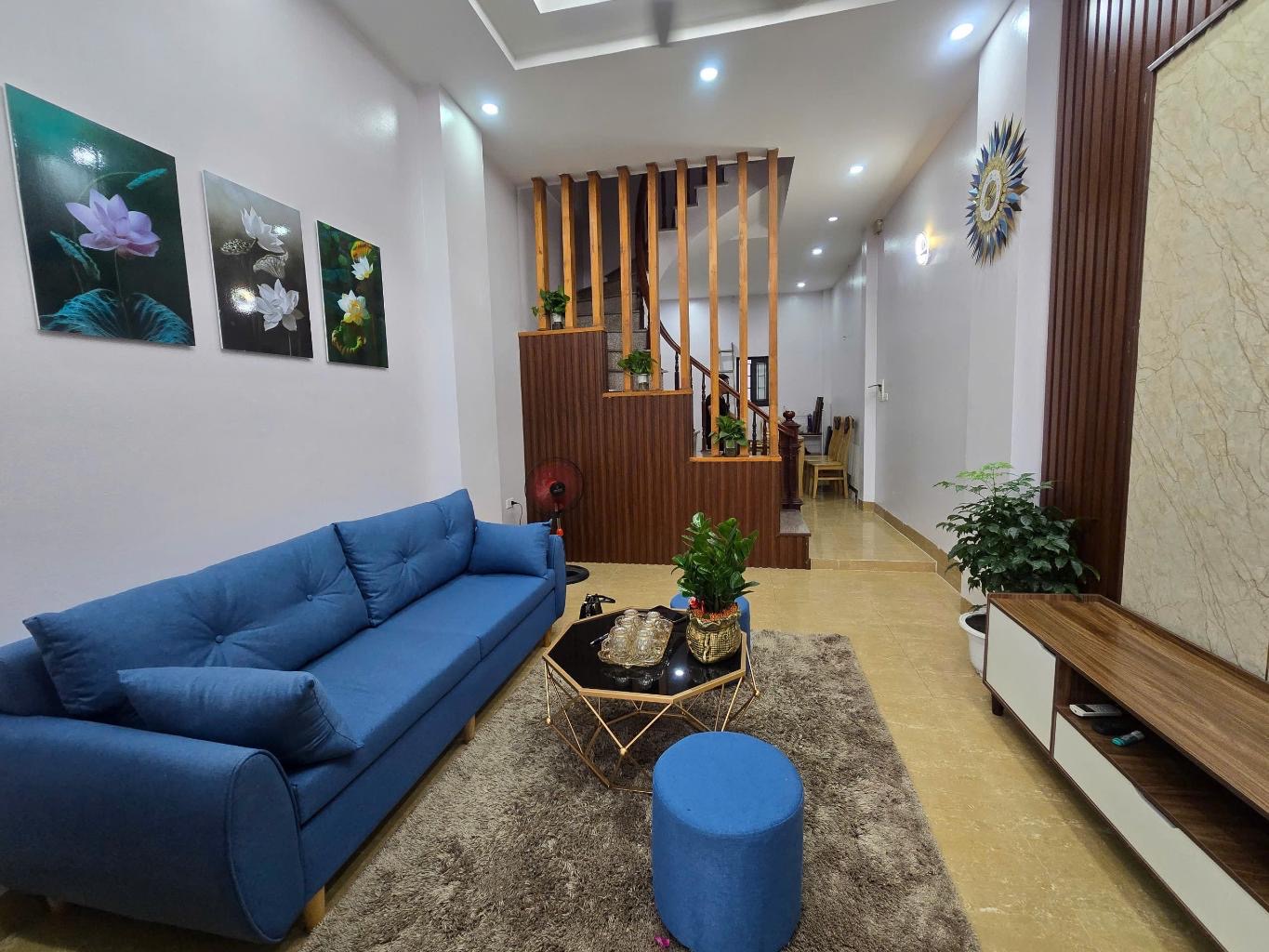 NHÀ ĐẸP DÂN XÂY - FULL NỘI THẤT - CHỈ VIỆC XÁCH VALI VỀ Ở - THOÁNG MÁT NHẤT PHỐ - GẦN Ô TÔ - VÀI BƯỚC CHÂN RA PHỐ XỐM - Ảnh 4