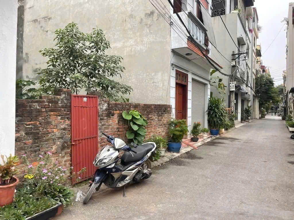 BÁN ĐẤT HỌC VIÊN TÀI CHÍNH - BẮC TỪ LIÊM - DT63M2 - MT5,5 M - GIÁ 8,5 TỶ - NGÕ Ô TÔ  THÔNG - Ảnh chính