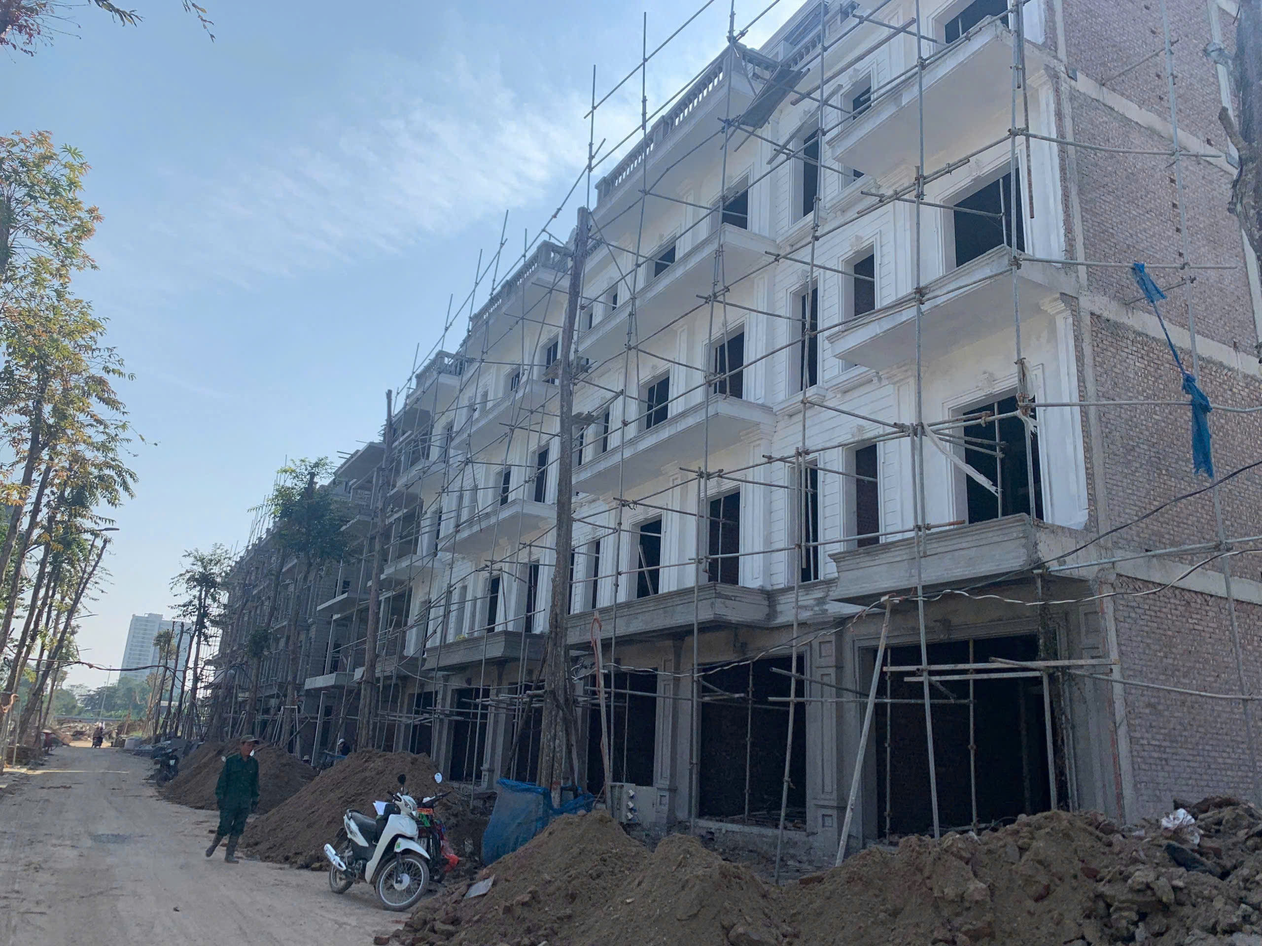 ĐẦU TƯ SINH LỜI LIỀN KỀ 5 ĐƯỜNG 12M KĐT ĐÔNG DƯƠNG RESIDENCE – ĐỨC THƯỢNG (0915458886) - Ảnh chính