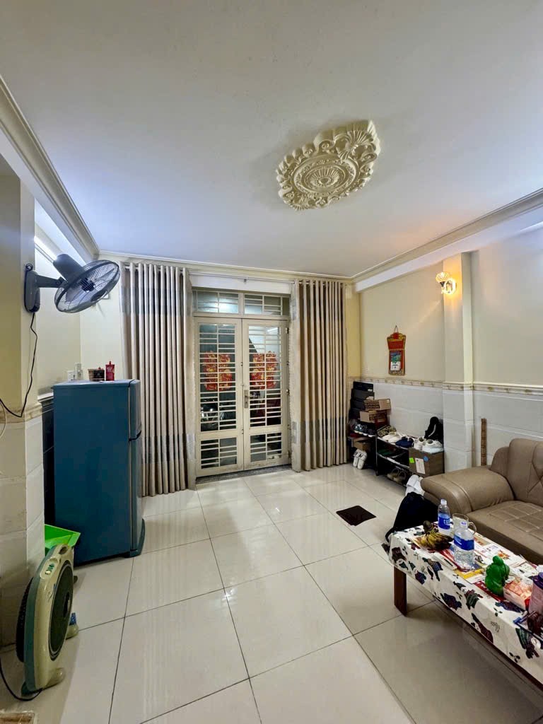 NHÀ QUANG TRUNG GV - NGAY KHU TRUNG TÂM GV & GẦN UBND QUẬN - HẺM Ô TÔ - 86M² - 2 TẦNG CHỈ 6.X TỶ - Ảnh 1