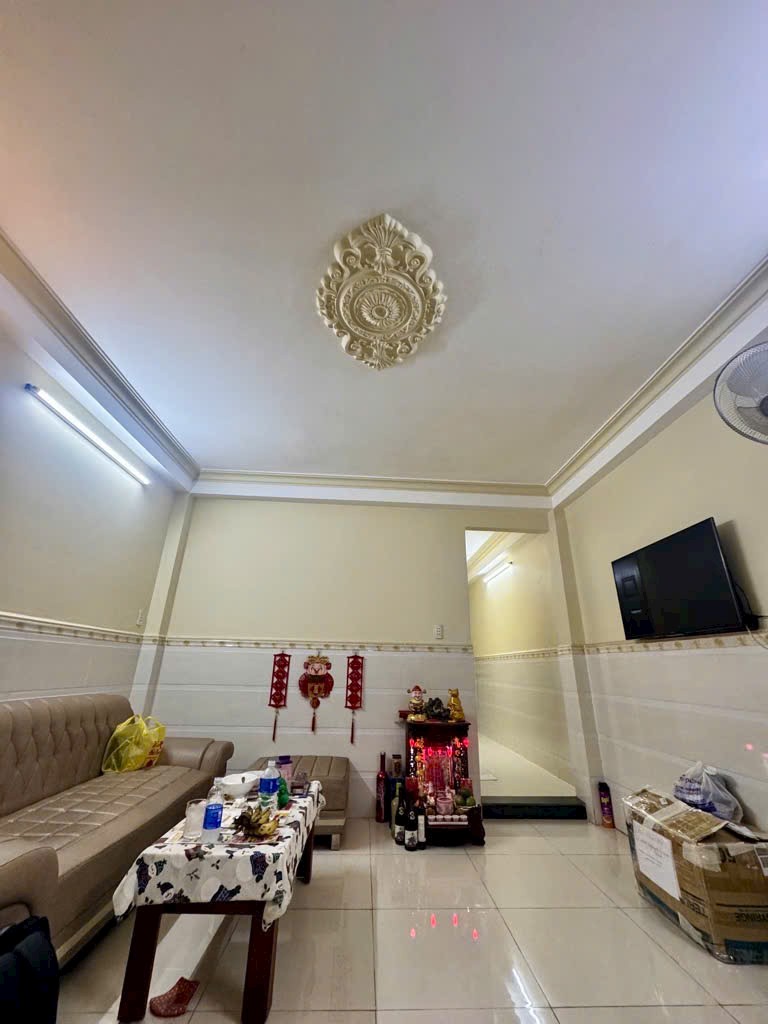 NHÀ QUANG TRUNG GV - NGAY KHU TRUNG TÂM GV & GẦN UBND QUẬN - HẺM Ô TÔ - 86M² - 2 TẦNG CHỈ 6.X TỶ - Ảnh 3
