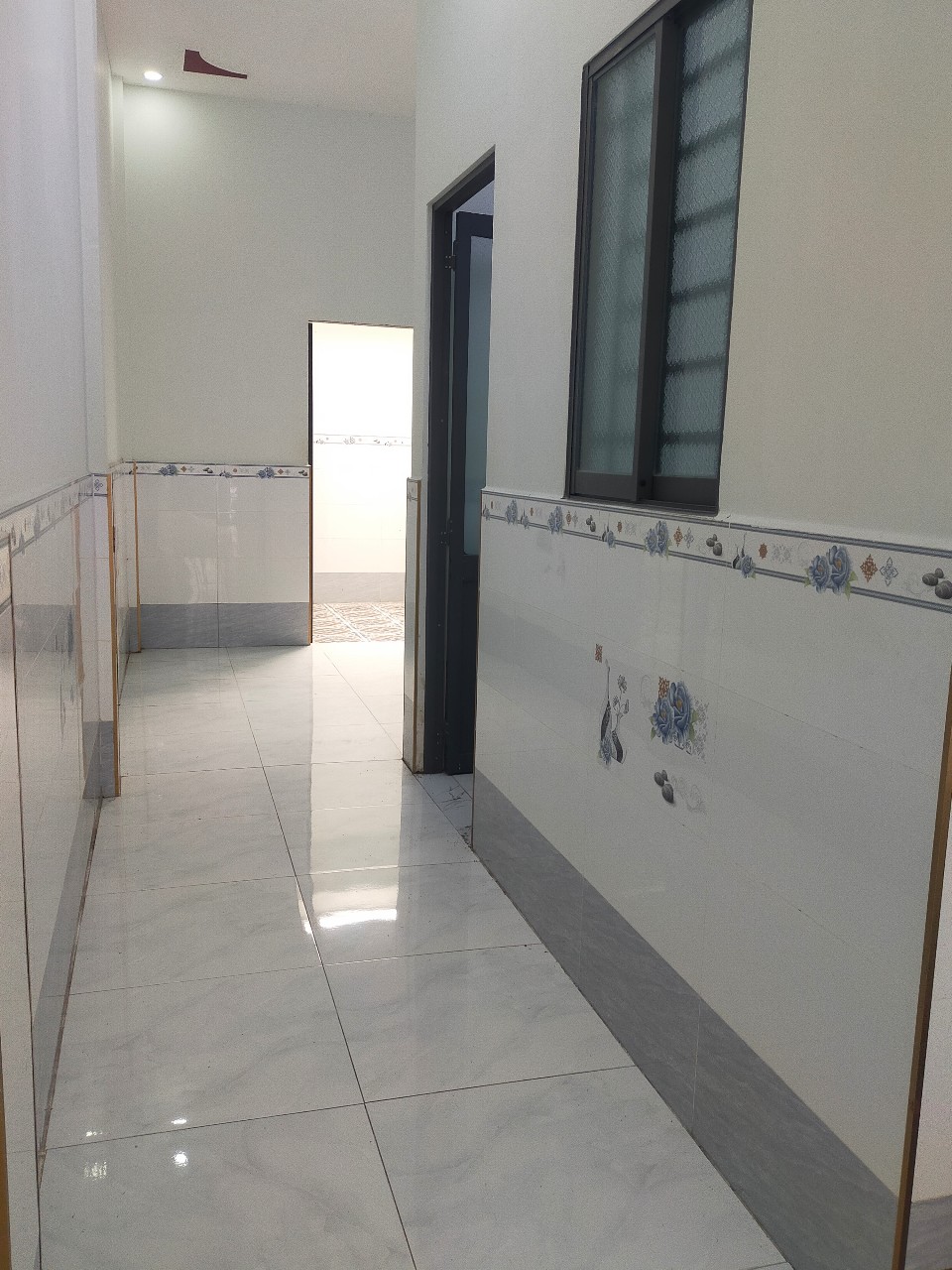 CẦN BÁN GẤP NHÀ ĐƯỜNG CẦU XÂY, CẦN ĐƯỚC, LONG AN, 101M2, SHR, GIÁ 1,350 TỶ - Ảnh 2