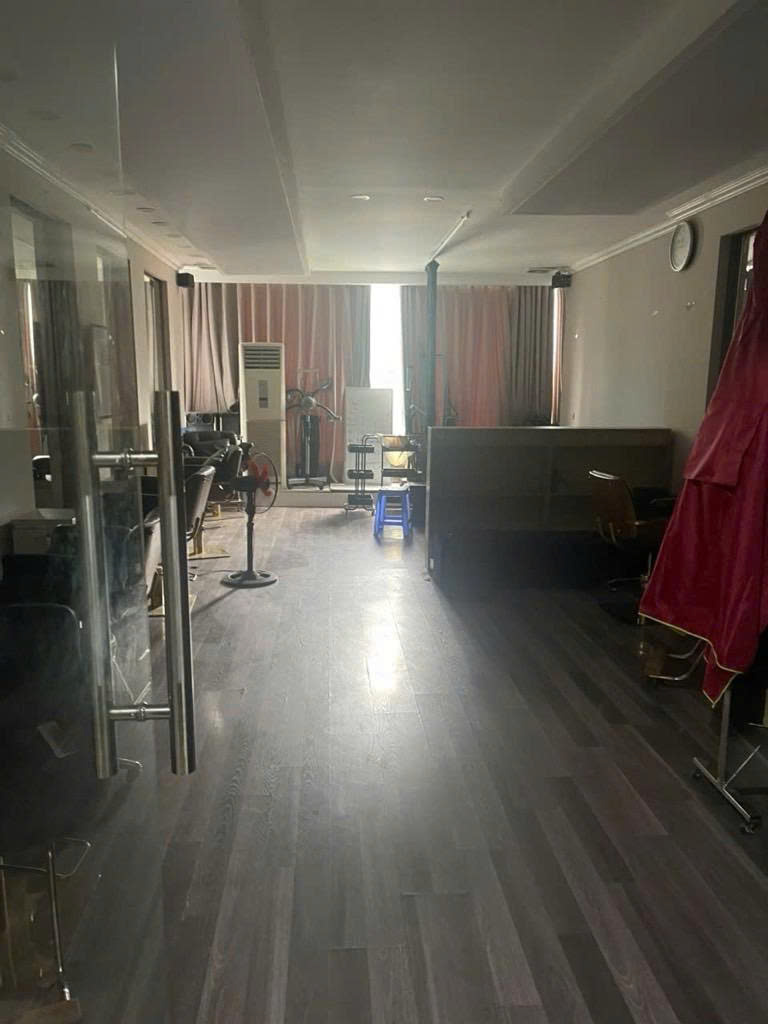 Bán nhà mặt phố Thái Hà, Đống Đa 80m2 mặt tiền 5.3m xây 4 tầng kinh doanh đỉnh 21 tỷ - Ảnh 2