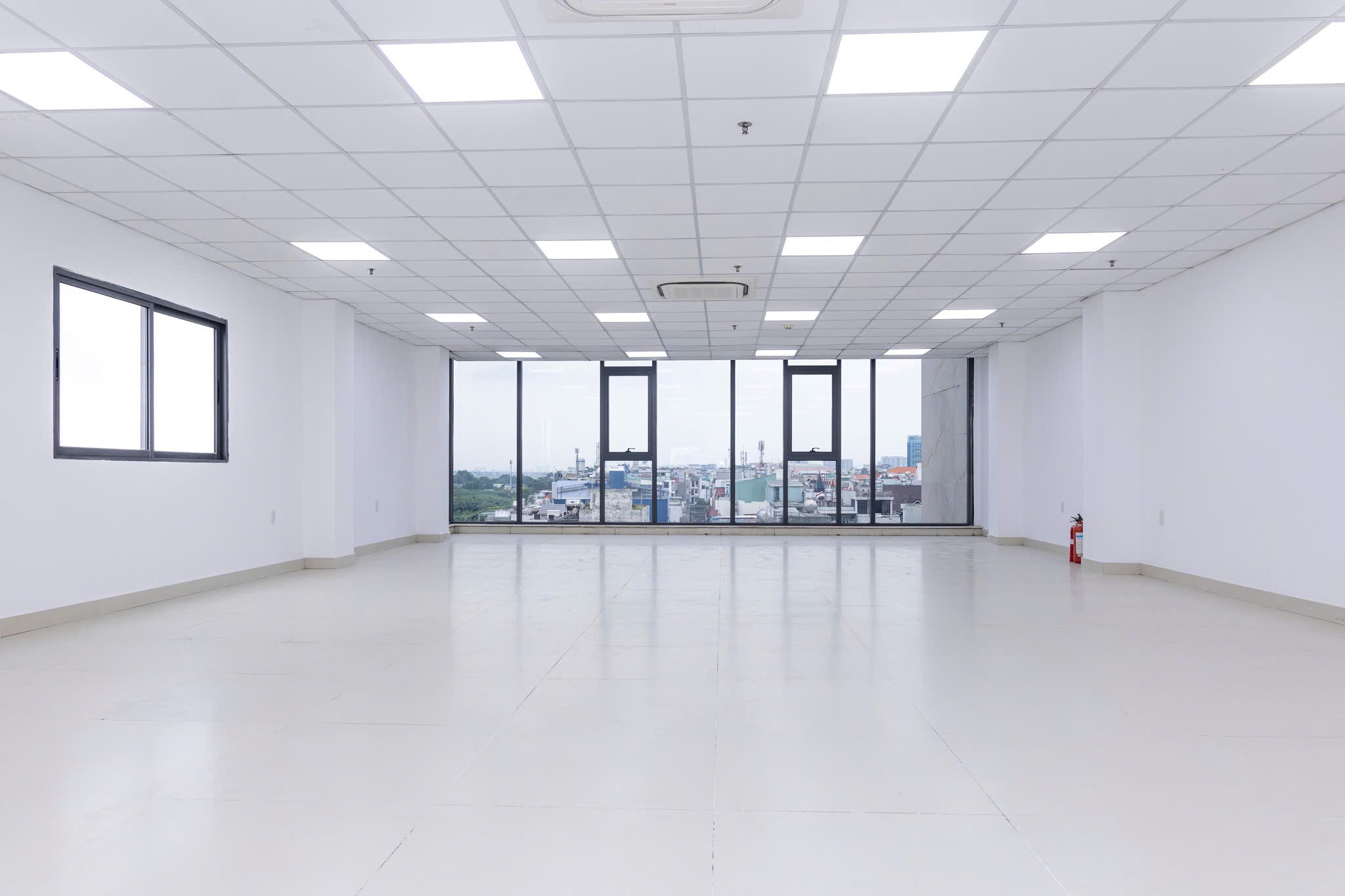 Chính Chủ Cho Thuê: NHÀ NGUYÊN CĂN - MẶT BẰNG - VĂN PHÒNG- 481 Cộng Hòa- F15- Tân Bình- HCM - Ảnh 3