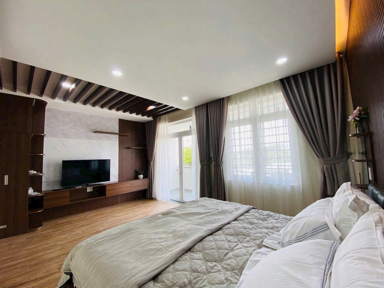 Bán nhà Hiệp Phú - Thủ Đức – 150m² – Đường 12m – thích hợp ở hoặc làm văn phòng. - Ảnh 4
