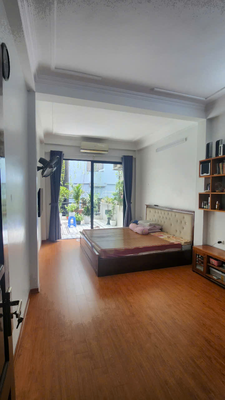 Nhà đẹp phố Phúc Tân-Hoàn Kiếm-Hà Nội, 4 tầng, ô tô đỗ cửa, sân cổng, ba bước tới hồ Hoàn Kiếm - Ảnh 1