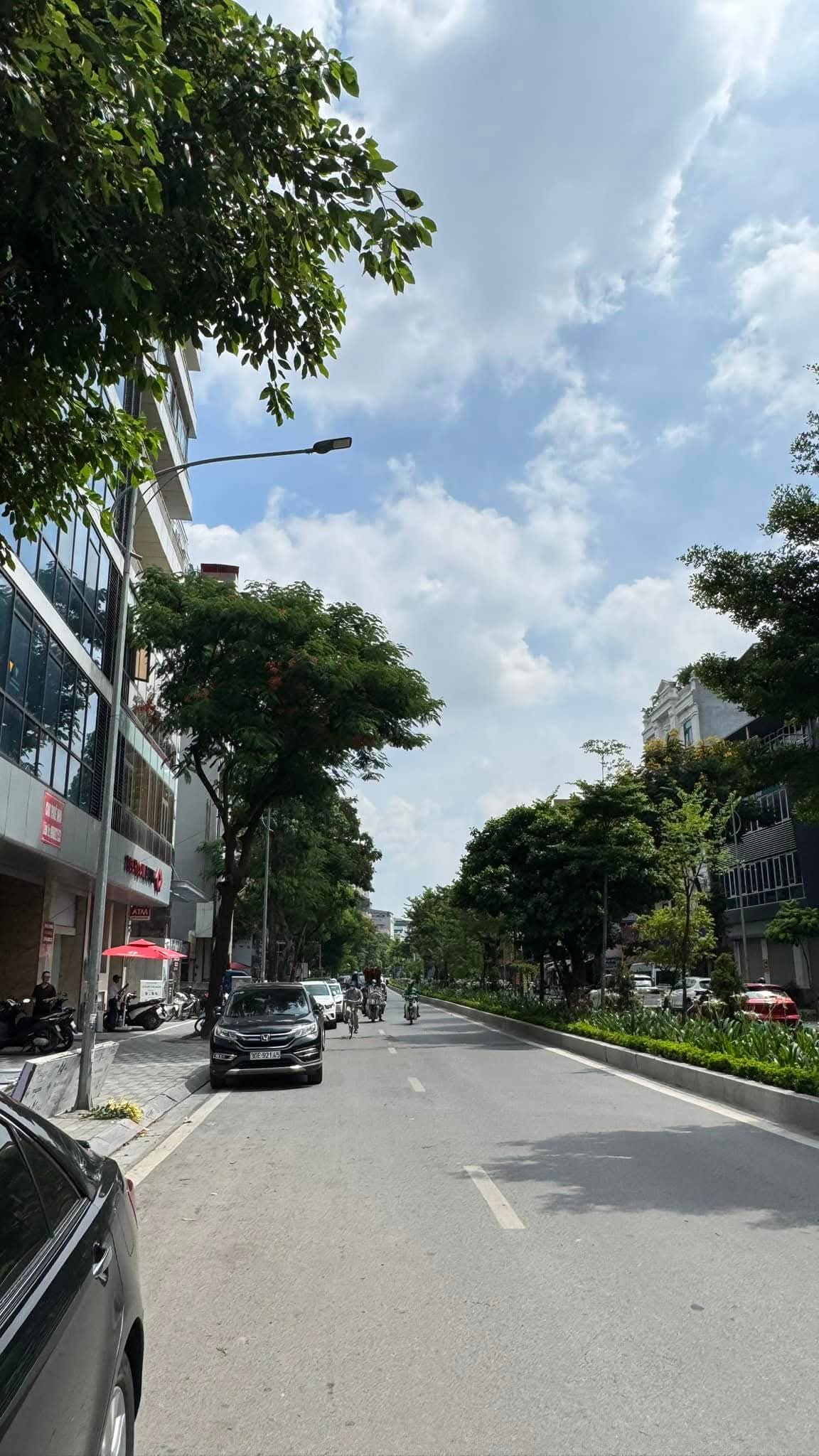 BÁN NHÀ NGÕ 127 LẠC LONG QUÂN TÂY HỒ - VỊ TRÍ KINH DOANH ĐẸP GIÁ TỐT - DT 178M2 GIÁ 5X TỶ - Ảnh 1