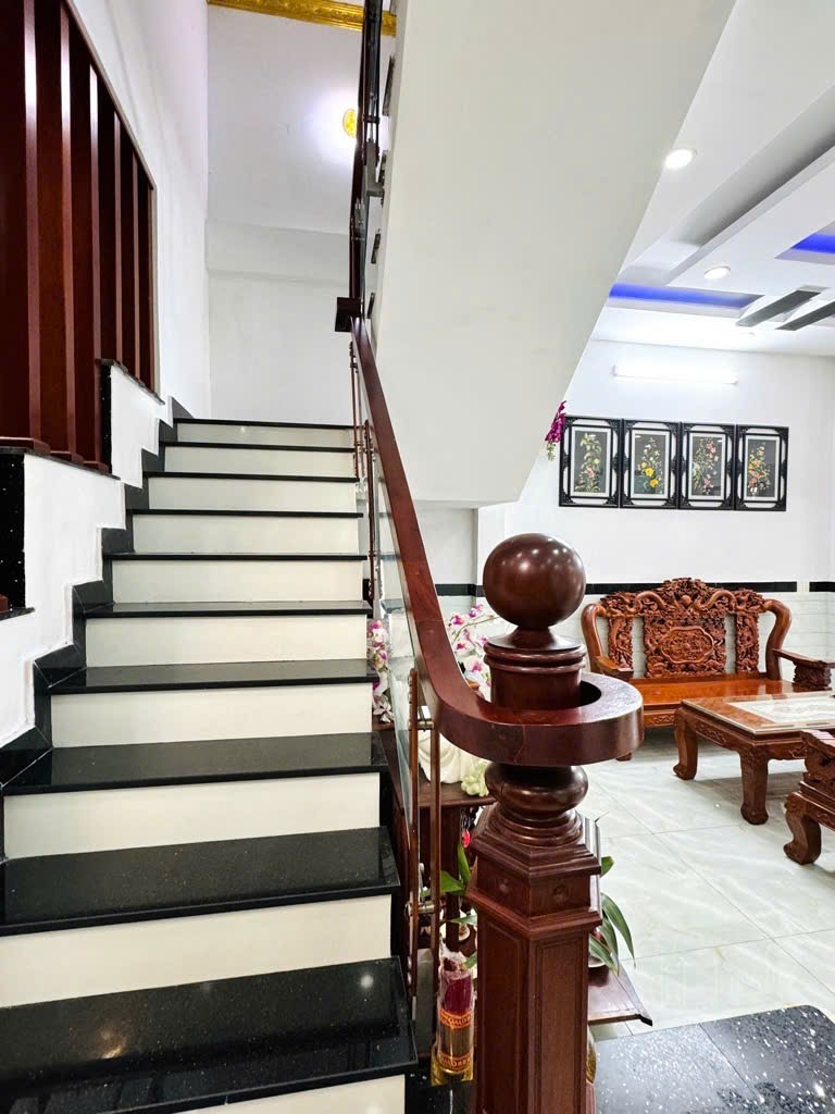 NHÀ ĐẸP - GIÁP TRƯỜNG CHINH & CỔNG KCN TÂN BÌNH - NGANG KHỦNG 7M - HẺM 5M - 99M² - 4 TẦNG NHỈNH 12 TỶ - Ảnh 5
