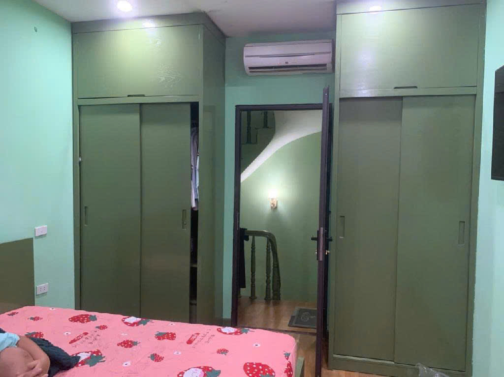 Bán nhà Nghi Tàm - Tây Hồ, 4 tầng chỉ 5,2 tỷ - Ảnh 2