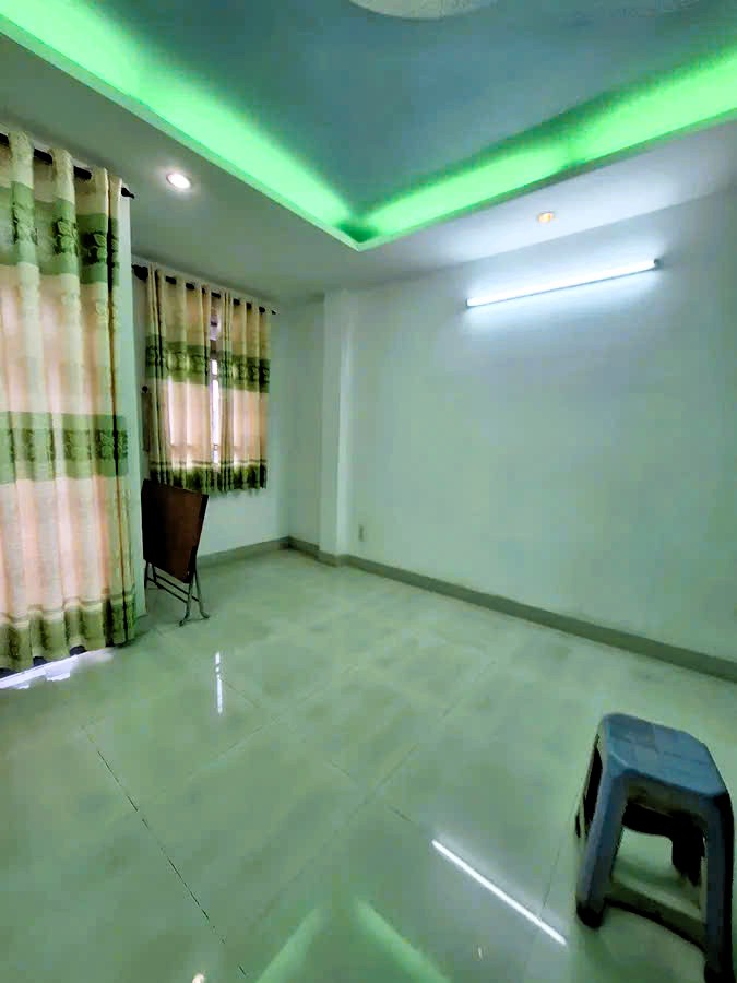 Bán nhà 4 tầng ôtô ngủ trong nhà, sát Hoàng Diệu 2, hơn 8 tỷ - Ảnh 1