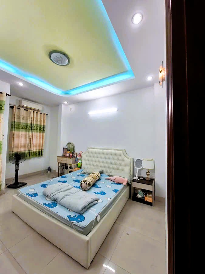 Bán nhà 4 tầng ôtô ngủ trong nhà, sát Hoàng Diệu 2, hơn 8 tỷ - Ảnh 2