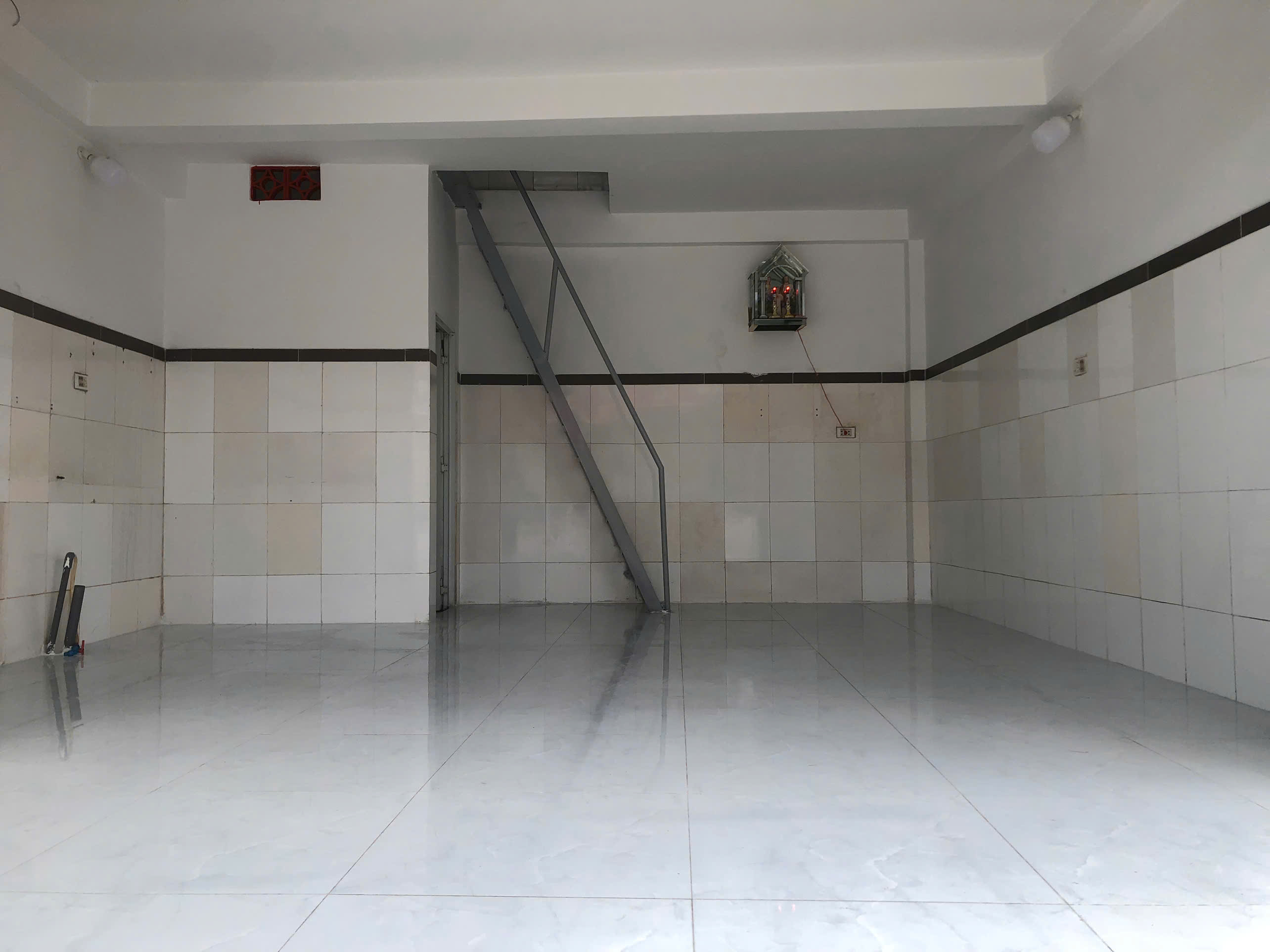 BÁN NHÀ MẶT TIỀN QL51 - CHU HẢI, BUÔN BÁN TỐT - Ảnh 1