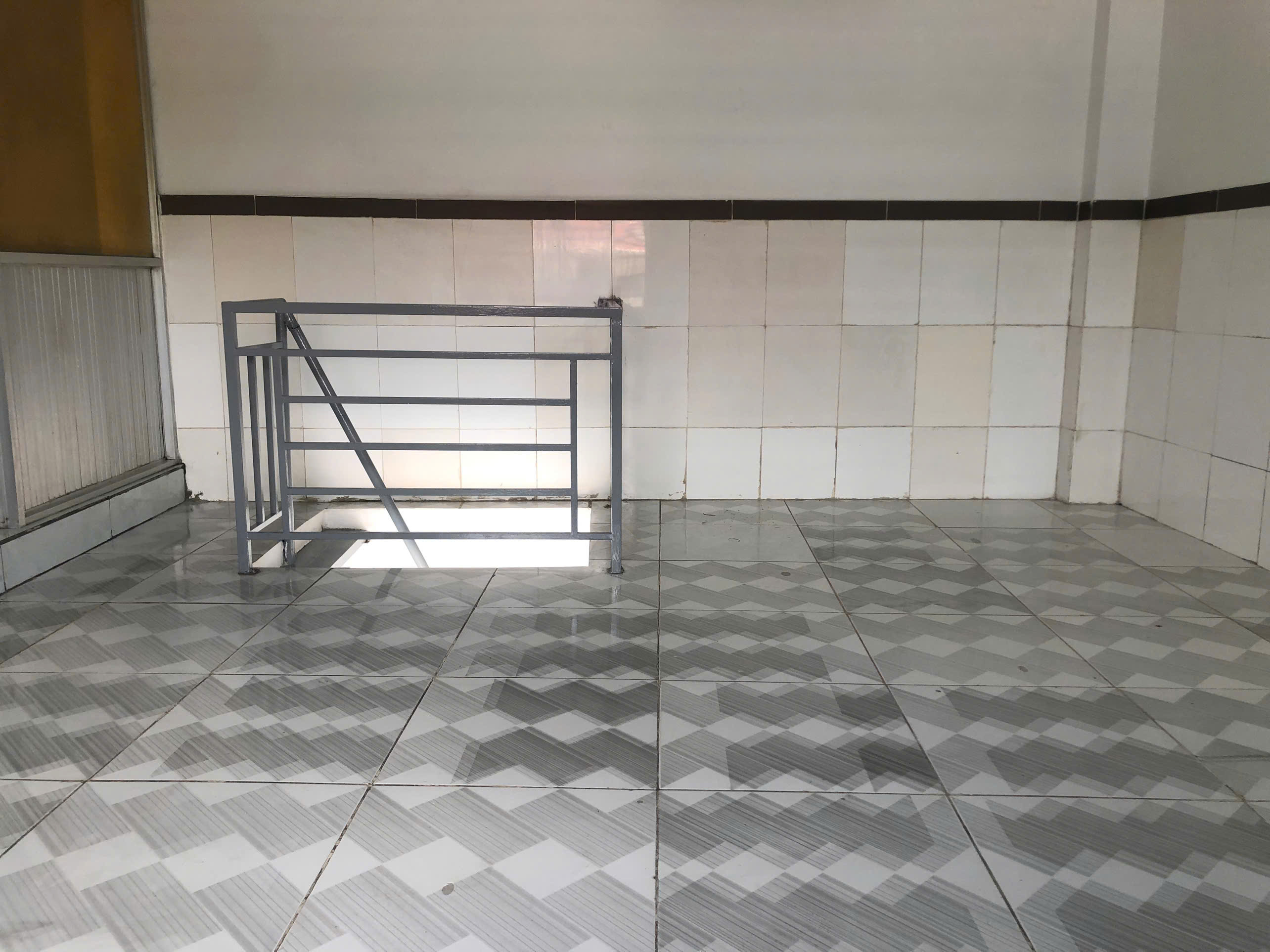 BÁN NHÀ MẶT TIỀN QL51 - CHU HẢI, BUÔN BÁN TỐT - Ảnh 2