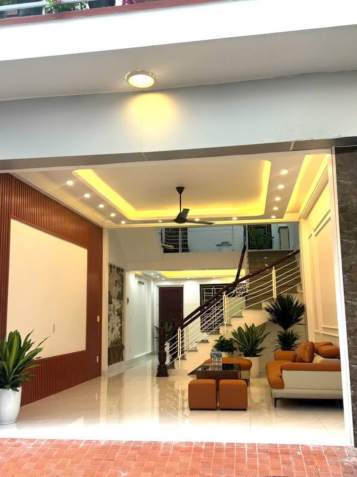 Bán nhà 4 tầng khu Đặng Tất, gần đường Trường Chinh, ph Tân Bình, TP HD, 60m2, mt 5m, 4 ngủ - Ảnh chính