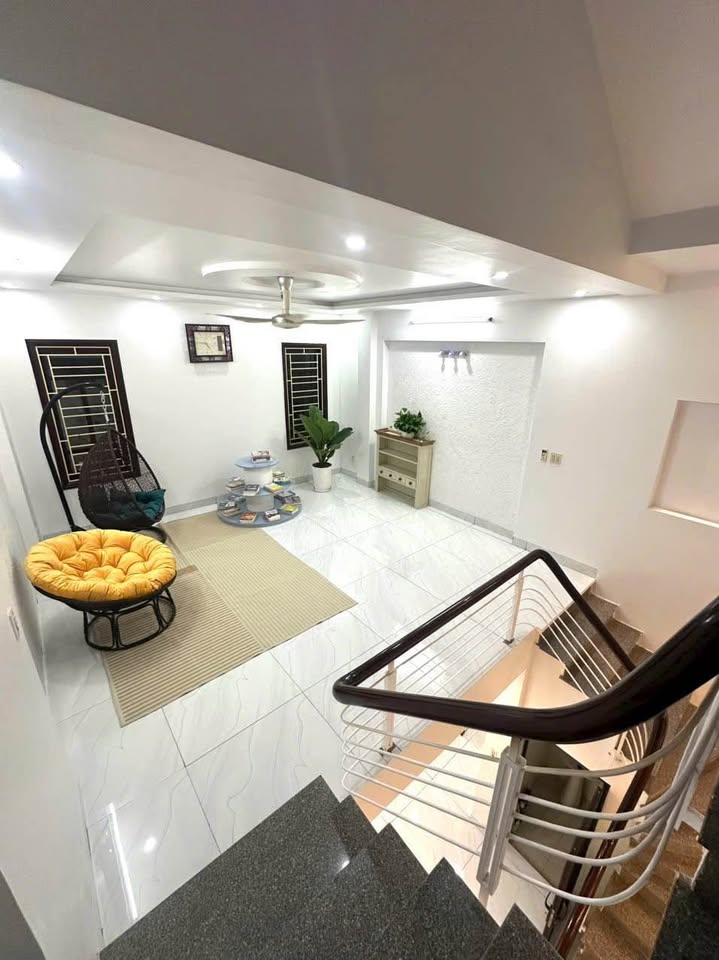 Bán nhà 4 tầng khu Đặng Tất, gần đường Trường Chinh, ph Tân Bình, TP HD, 60m2, mt 5m, 4 ngủ - Ảnh 3