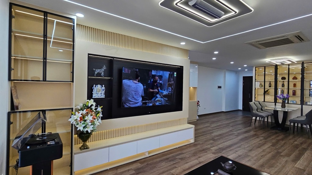 (Tin thật 100%) CH lô góc 130m2 x 3PN có lốt ô tô tại AZ Lâm Viên - Nội thất 1 tỷ - BC hướng Đông - Ảnh 2