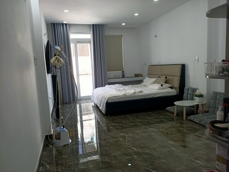 Bán nhà Hẻm 4m ngay Trần Hưng Đạo, Quận 5, 68m2 (4x17) 5 tầng 6PN full nội thất, Giảm 300  triệu - Ảnh 2
