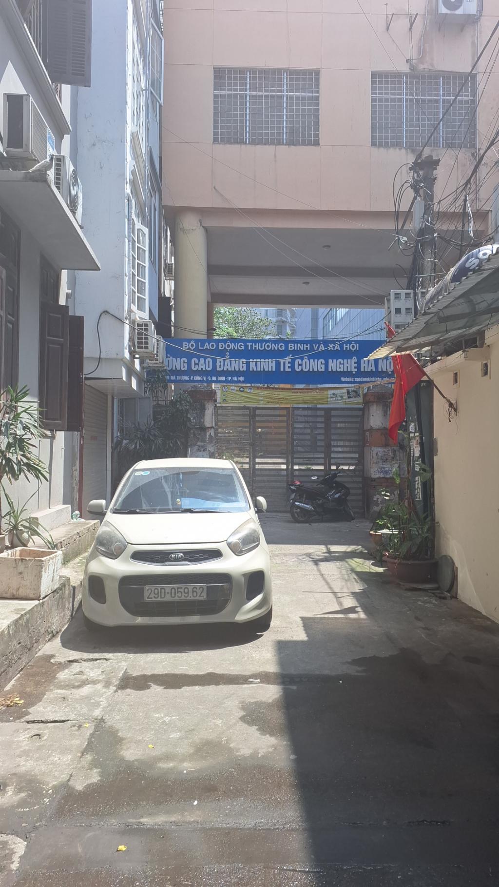 Chu can ban gap nha kim ma thuong tt ba dinh - Ảnh 1