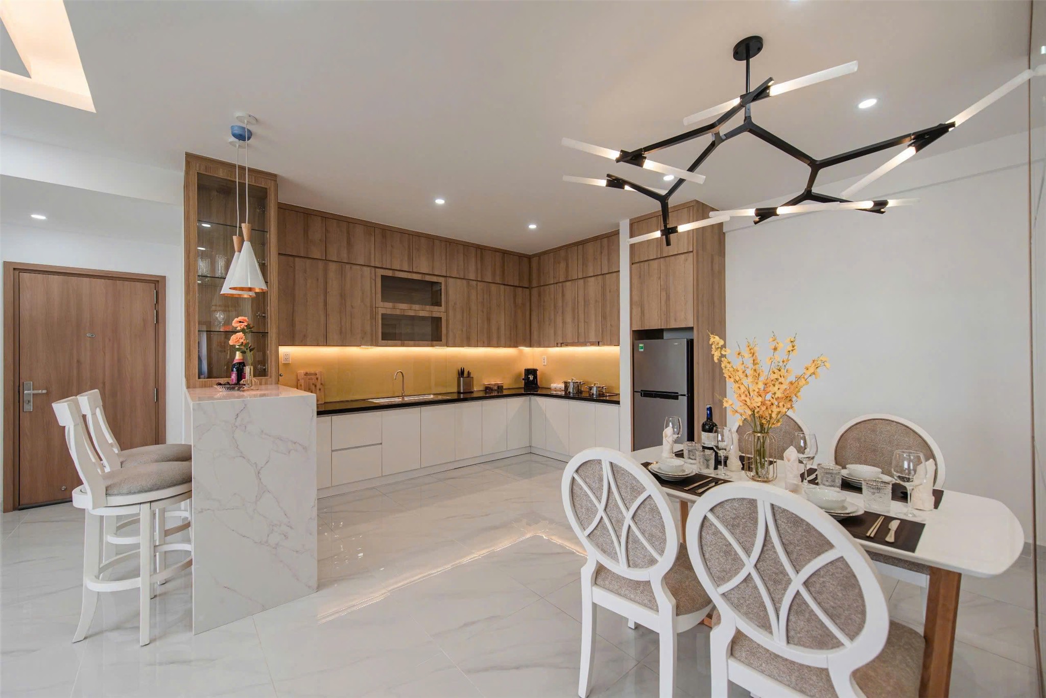 VỊ TRÍ ĐẸP - ĐẦU TƯ SINH LỜI - GIÁ ƯU RẺ BÁN NHANH CHUNG CƯ Tại BÌNH CHÁNH, TP HCM - Ảnh 2