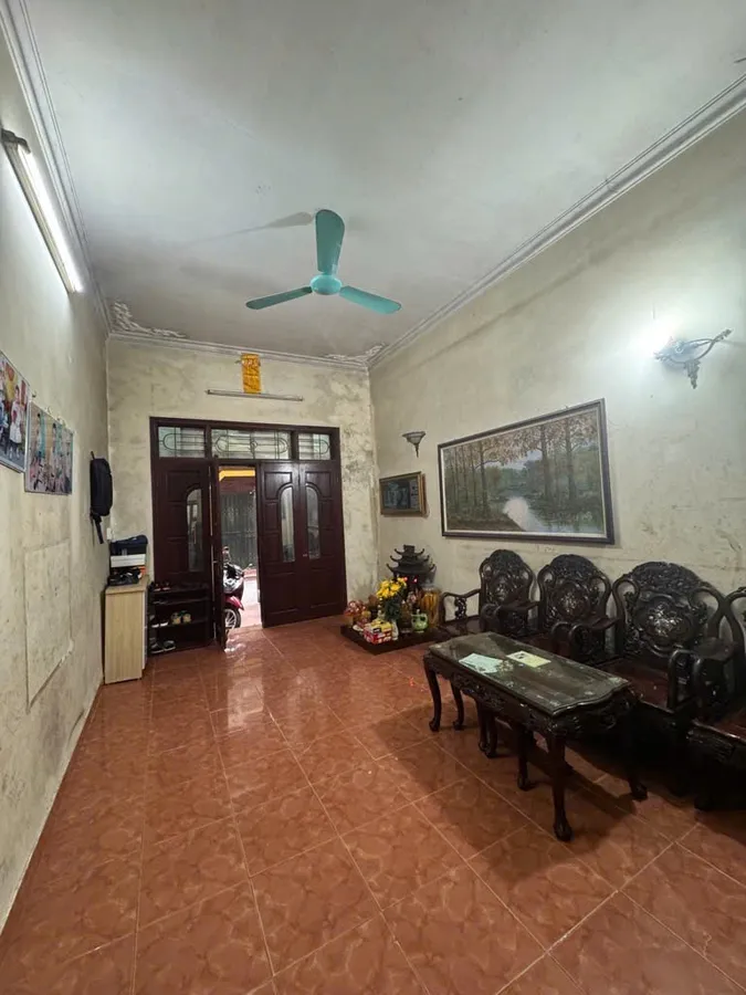 Bán Nhà Đẹp Dân Xây Đường Cầu Giấy. DT 65m2. MT 3,8m. 5 Tầng. Giá 15,4 Tỷ. - Ảnh chính