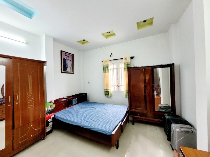 Bán nhà 72m², 6PN, 4WC, 4 tầng, Linh Trung, Thủ Đức - 8.15  tỷ - Ảnh 3