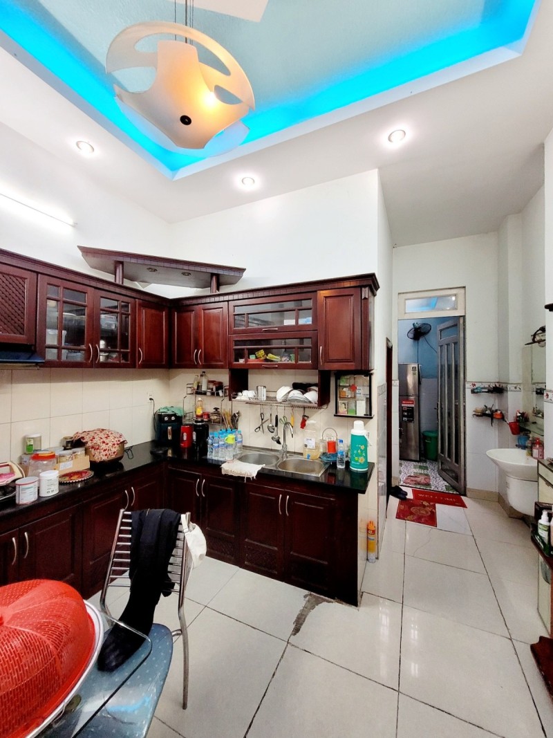 Bán nhà 72m², 6PN, 4WC, 4 tầng, Linh Trung, Thủ Đức - 8.15  tỷ - Ảnh 1