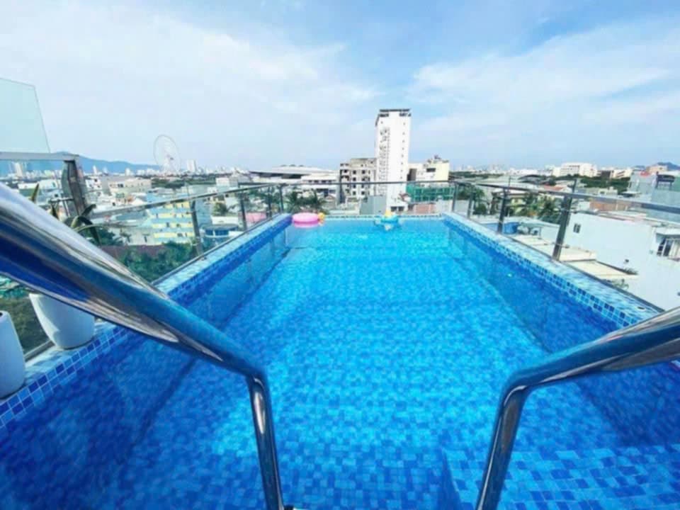 Tòa căn hộ Núi Thành, Hải Châu, Đà Nẵng  💥 Mô tả:  - Diện tích đất: 145,1 m2 - Diện tích sàn: 958,5 - Ảnh chính
