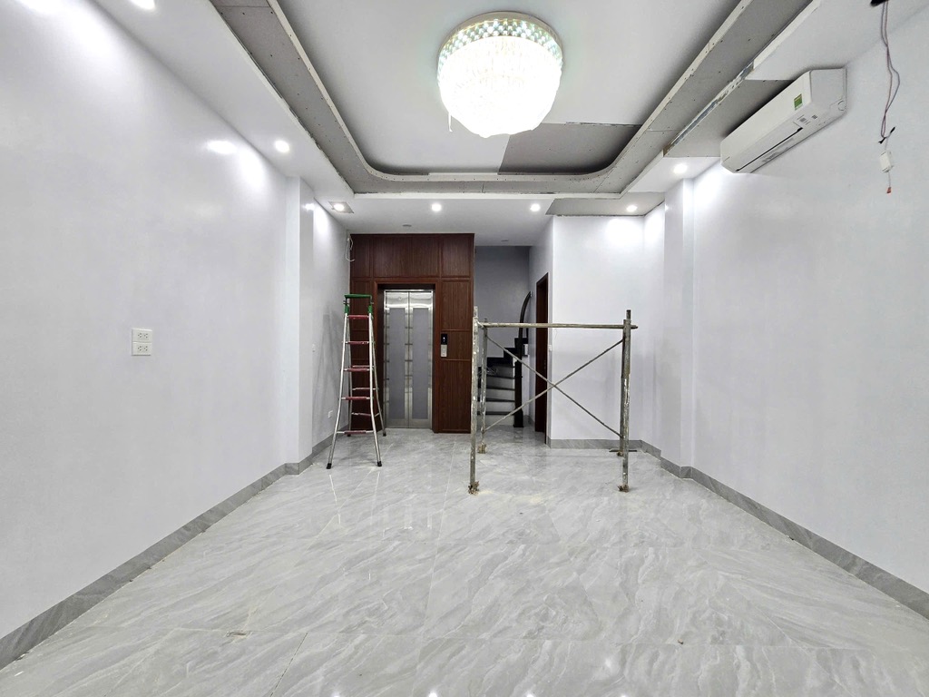 🏡 TRẦN QUỐC HOÀN - PHÂN LÔ - VỈA HÈ Ô TÔ - 5 TẦNG - THANG MÁY VÈO VÈO - 40M2 - Ảnh 2