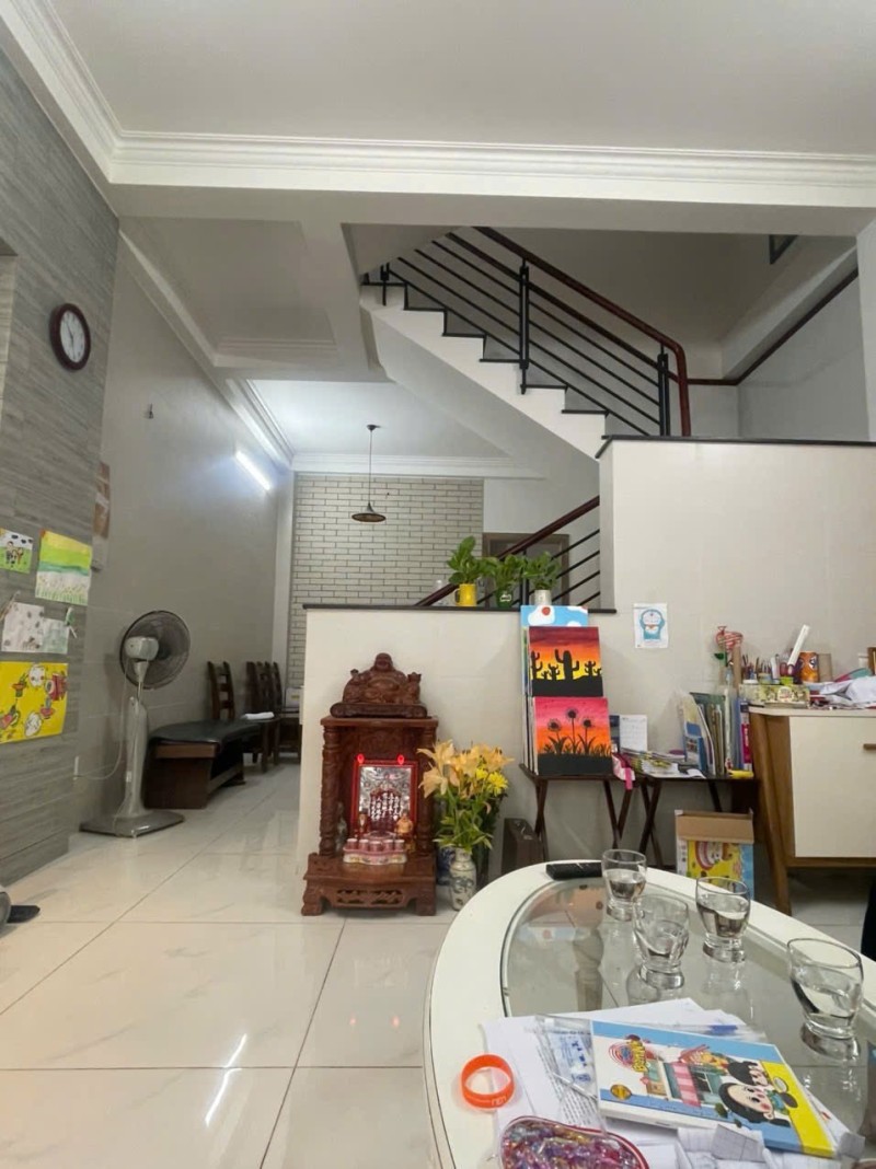 Bán nhà 72m², 4 tầng, 4PN, Linh Trung, Thủ Đức, 7.35  tỷ - Ảnh chính