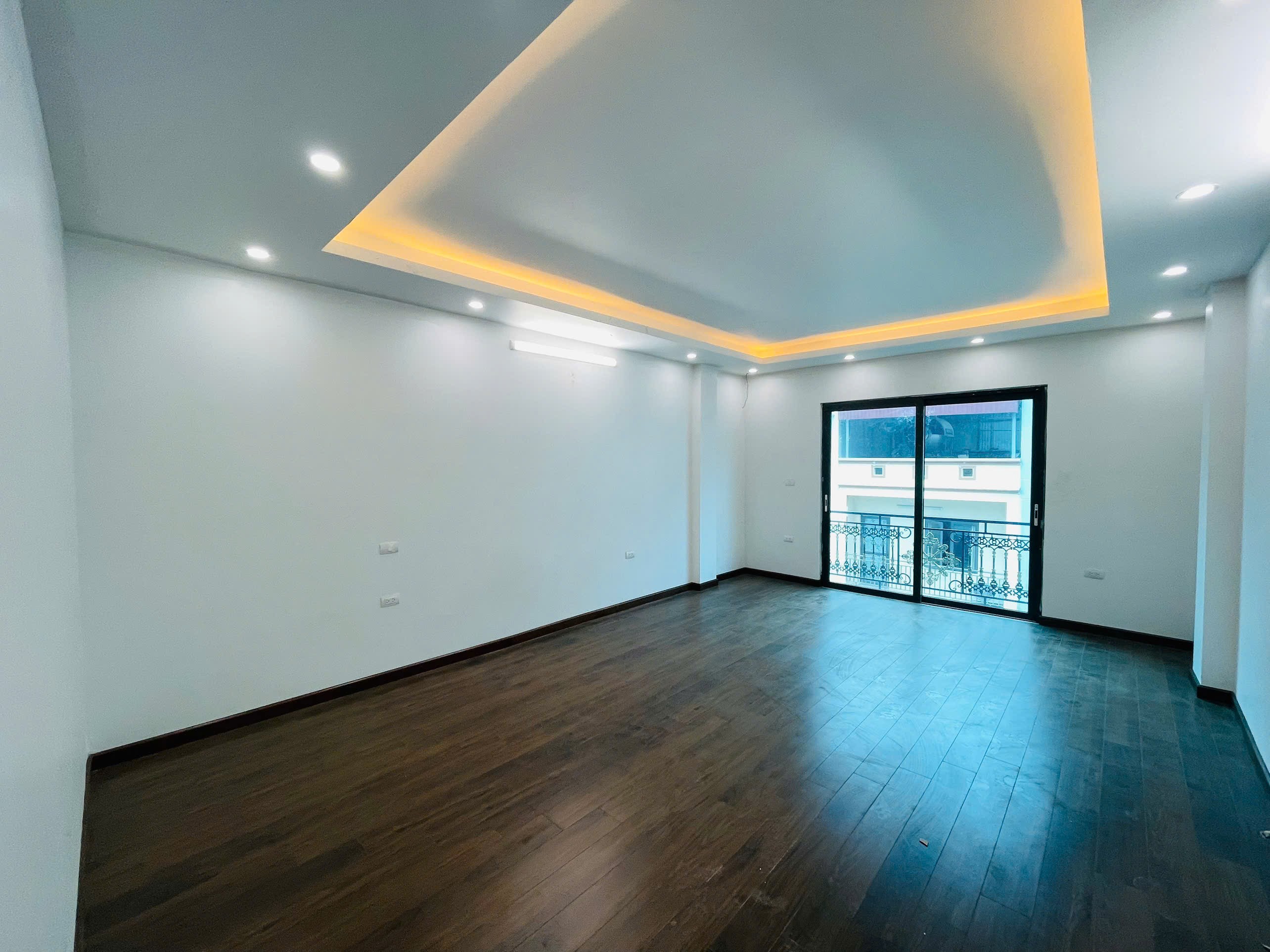NHÀ 7 TẦNG – THANG MÁY – GẦN HIM LAM: GIỮ TIỀN KHÉO, TĂNG GIÁ LÂU! - Ảnh 1