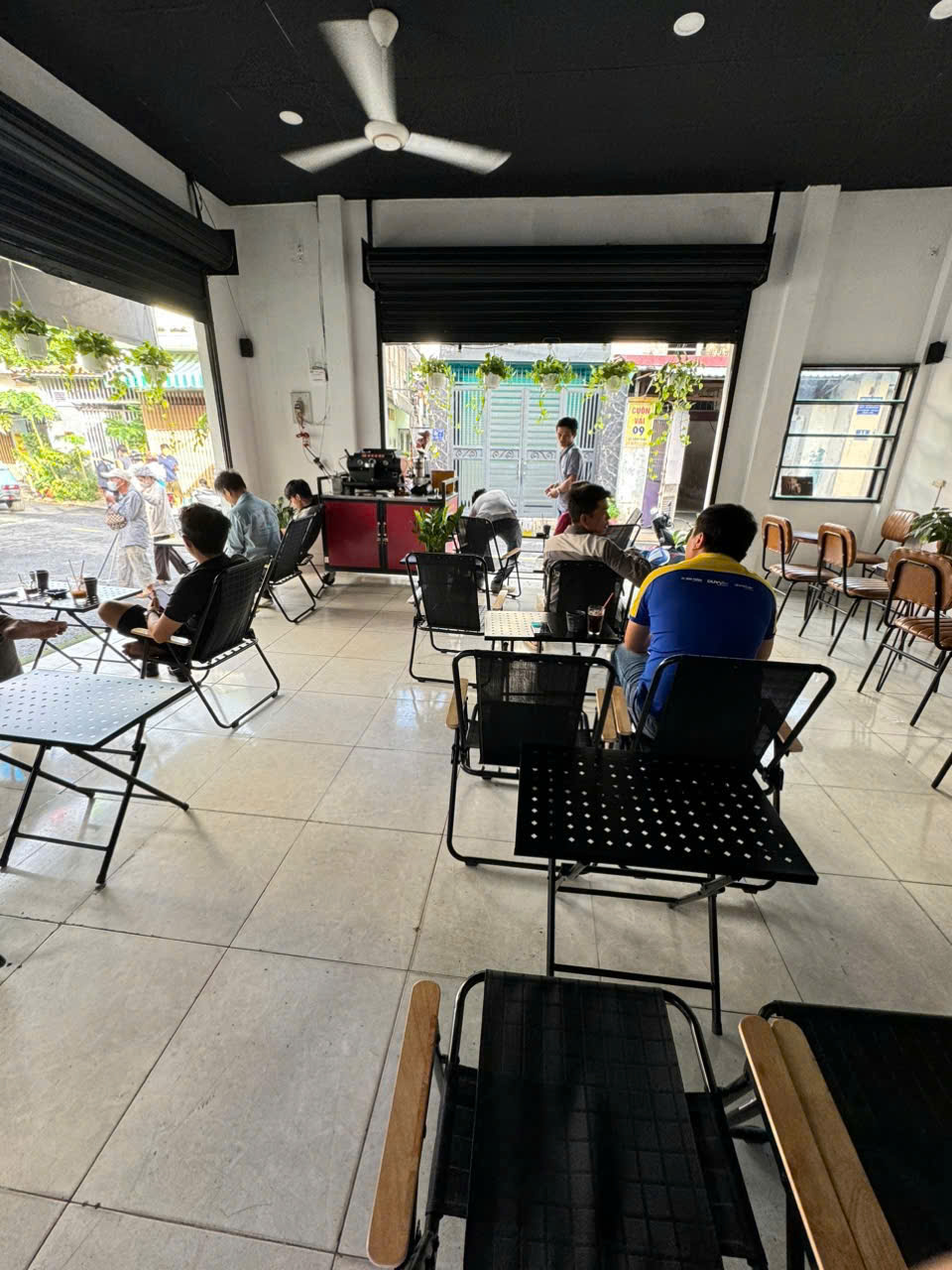 CHÍNH CHỦ CẦN SANG NHƯỢNG QUÁN CAFE GÓC 2 MẶT TIỀN TẠI TÂN PHÚ - Ảnh 2