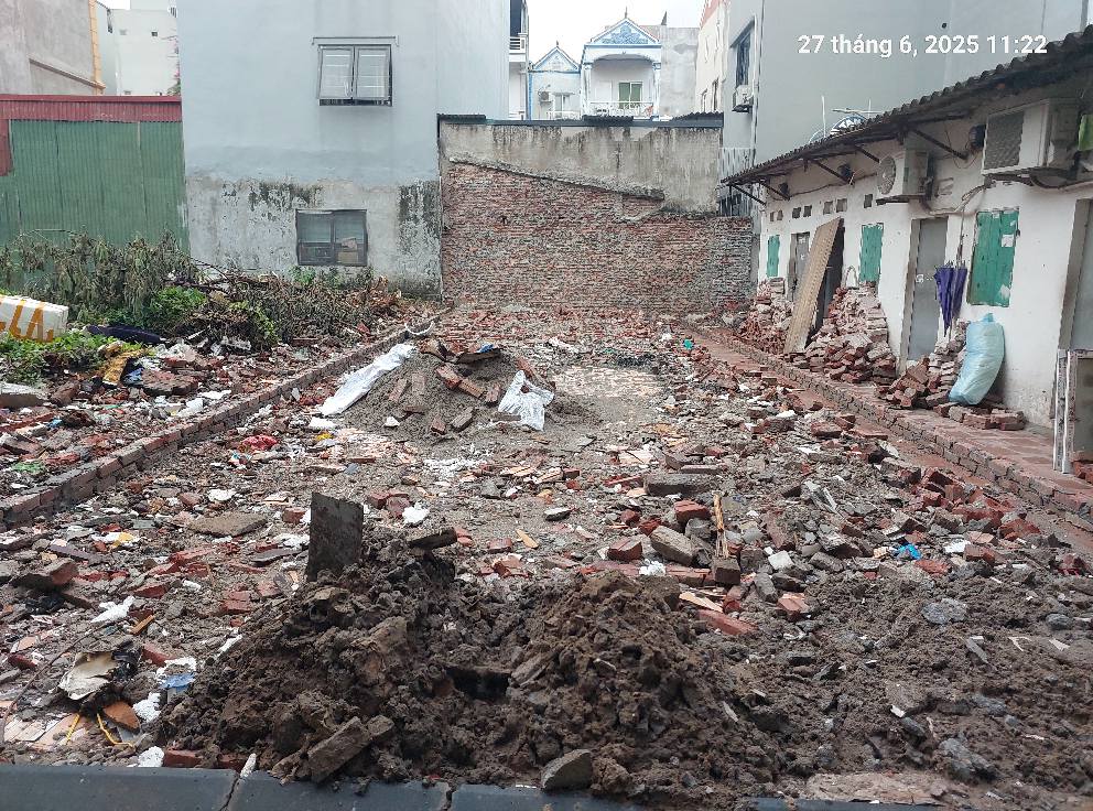 Bán đất sát phố, 87m2, mt5.5m, ô tô, chợ, 6.8 tỷ. Kim Chung, Đông Anh. - Ảnh 1