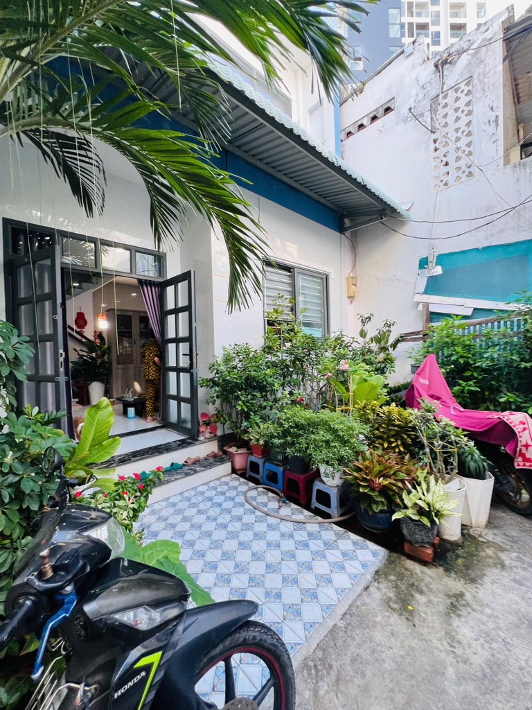 Bán nhà Nguyễn Duy ngang 6m DTSD 190m2 chỉ 9 tỷ 9 - Ảnh chính