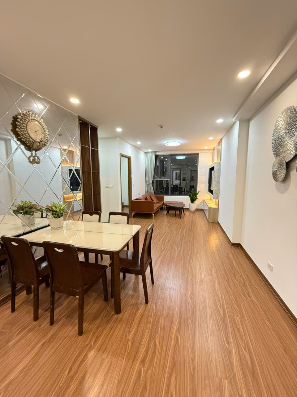 Bán căn hộ chung cư tòa Eco Green Nguyễn Xiển, Thanh Xuân 68m2, 2 ngủ, 4.x tỷ - Ảnh 2